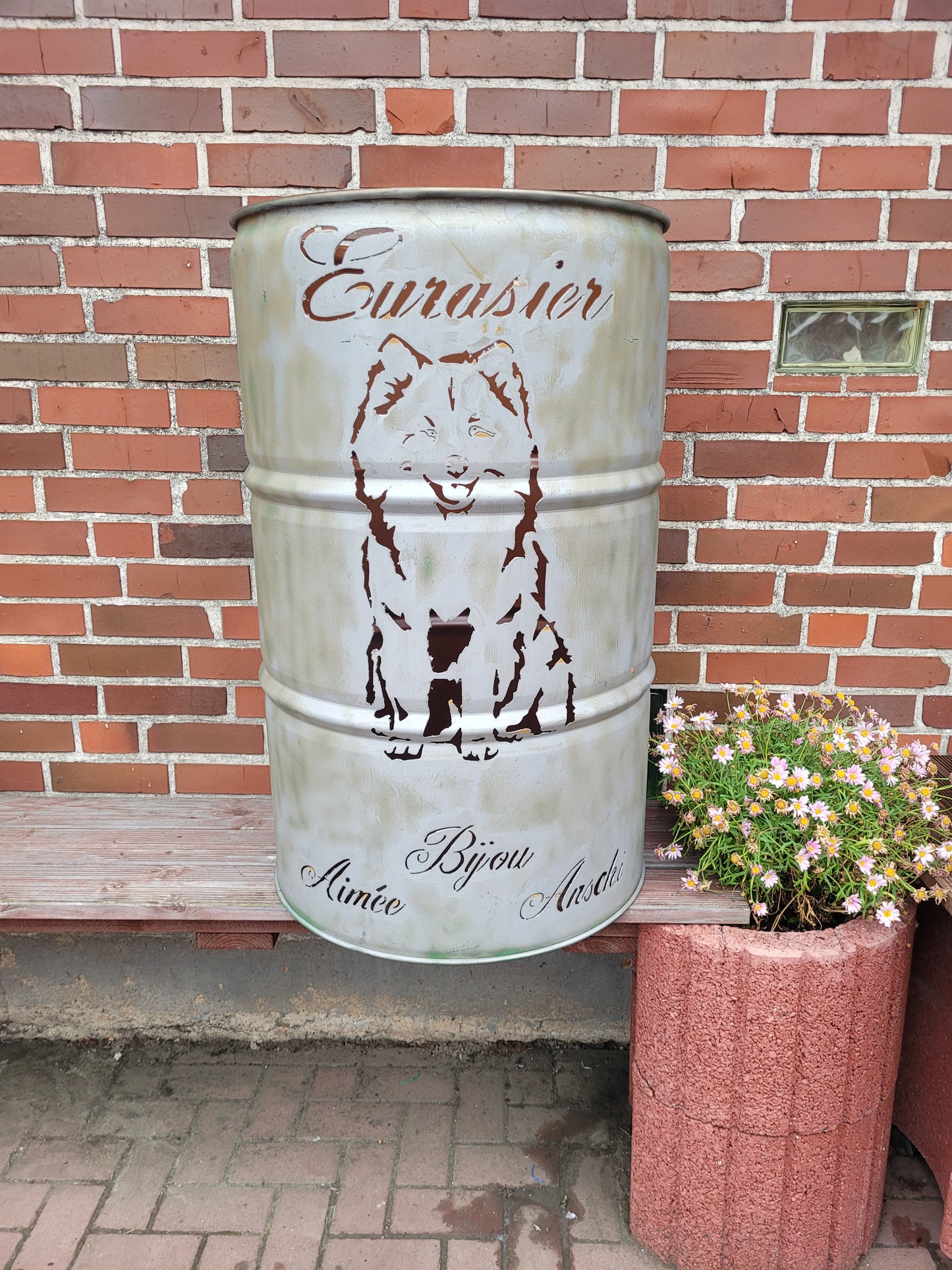 Feuertonne mit Wunschmotiv