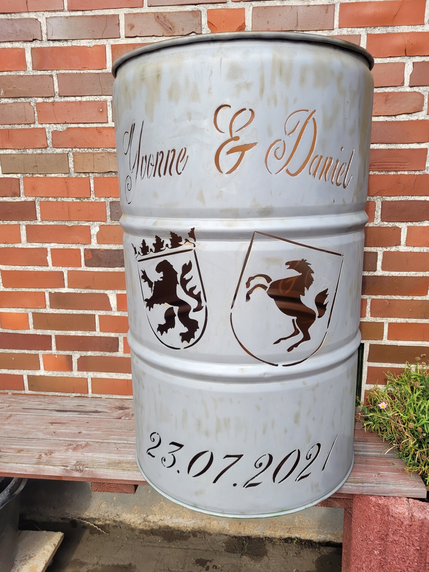 Feuertonne mit Wunschmotiv